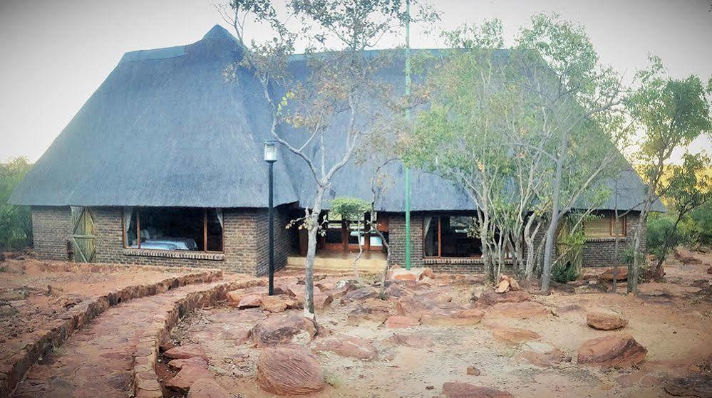 Dinkweng Safari Lodge The Waterberg Biosphere Экстерьер фото
